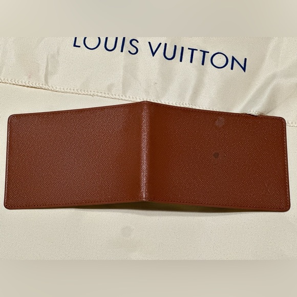 Louis Vitton Wallet and ID holder - Picture 15 of 16